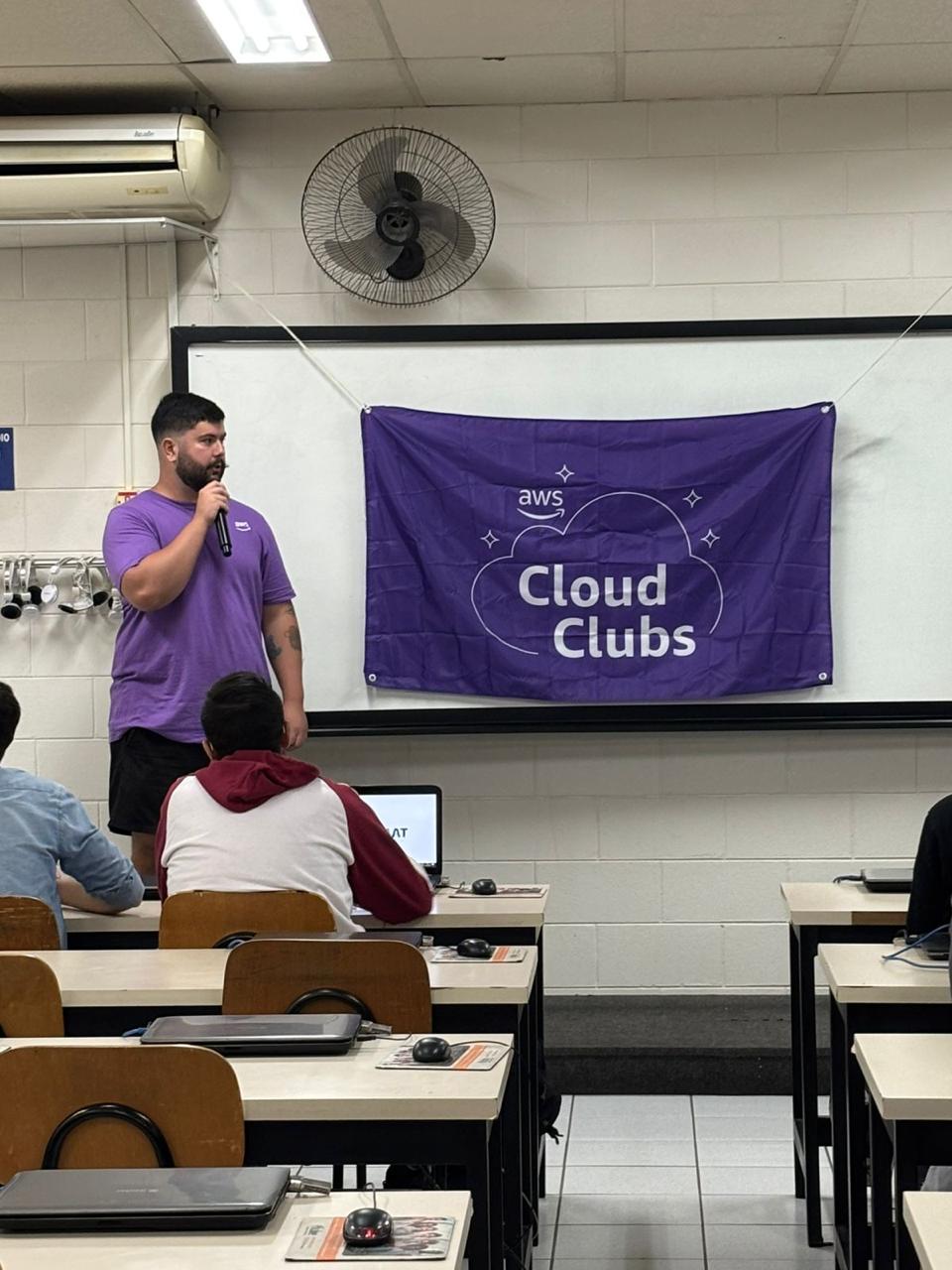 Evento AWS Student Community Day Atibaia
